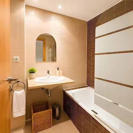 Golf & Montana, Terraza Privada بيت للعطل ماربيا