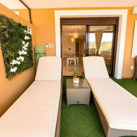 Golf & Montana, Terraza Privada بيت للعطل ماربيا